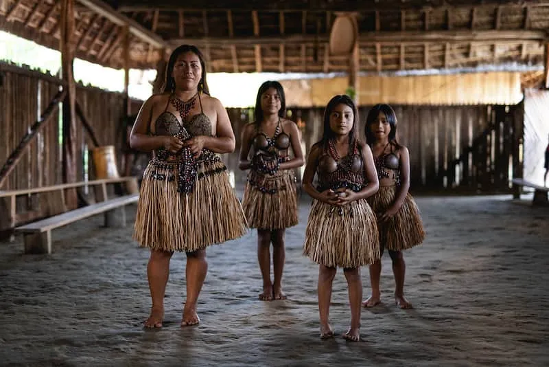 Descubre la Esencia de la Amazonía: Encuentro con Comunidades Indigenas