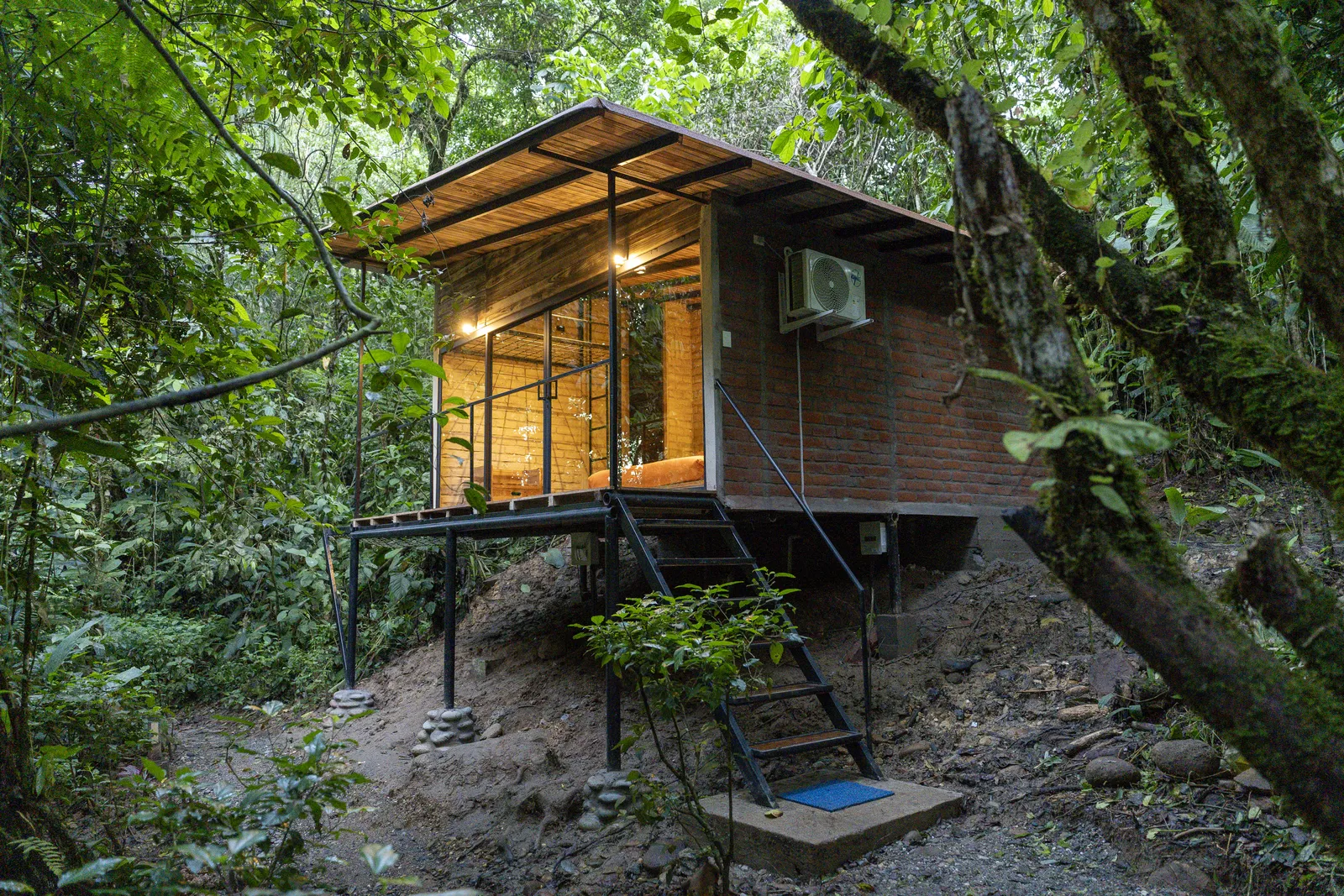 Suites y Deluxe: Lujo y Exclusividad en la Selva Amazónica